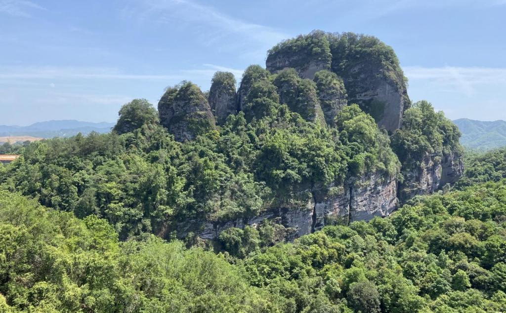 廣州出發(fā)廣東省內5日自駕游：梅州五指石天路-打卡潮州美食5天自駕游